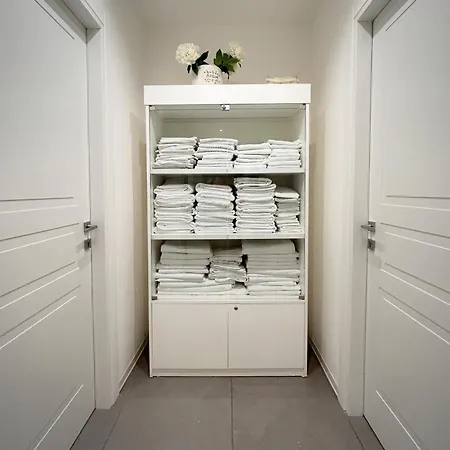 Oda ve Kahvaltı Everest La Spezia