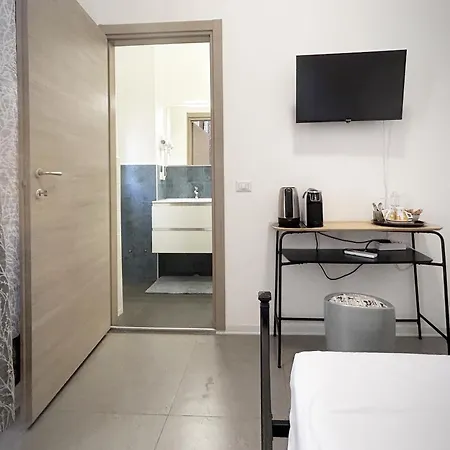 Oda ve Kahvaltı Everest La Spezia