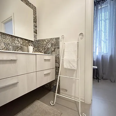 Oda ve Kahvaltı Everest 4*