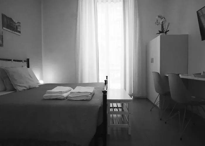 Everest לינה וארוחת בוקר 4*