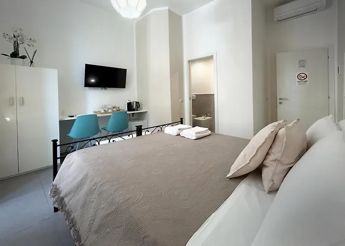 לינה וארוחת בוקר Everest לה ספציה