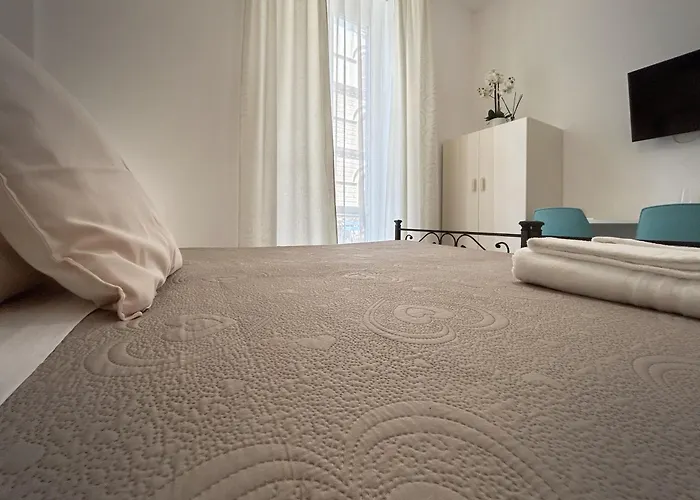 לינה וארוחת בוקר Everest לה ספציה