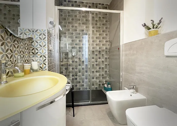 לינה וארוחת בוקר Everest