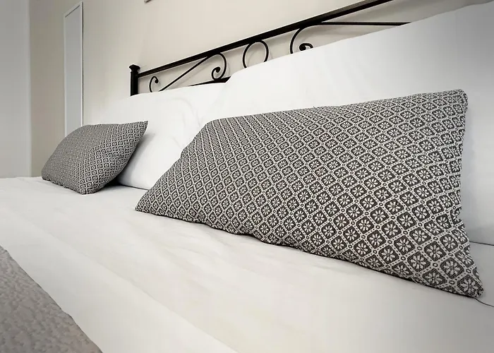 לינה וארוחת בוקר Everest לה ספציה