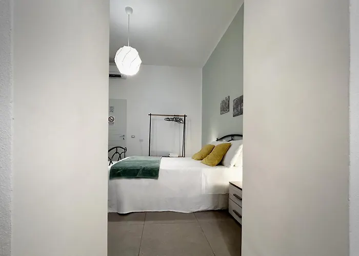 לינה וארוחת בוקר Everest 4*